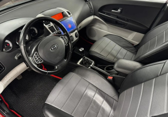Подержанный автомобиль Kia Ceed Wagon 2009 года (9 фото)