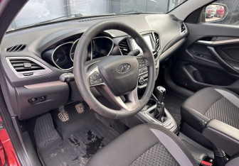 Подержанный автомобиль LADA (ВАЗ) Vesta Sedan 2016 года (11 фото)
