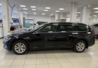 Подержанный автомобиль Volkswagen Passat Wagon 2017 года (8 фото)