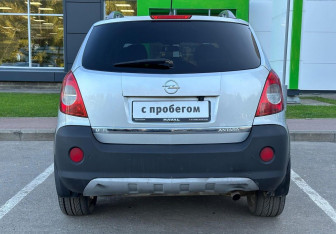 Подержанный автомобиль Opel Antara 2011 года (6 фото)
