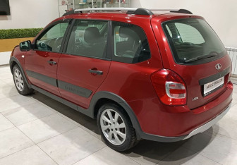 Подержанный автомобиль LADA (ВАЗ) Kalina Wagon 2018 года (6 фото)