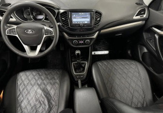 Подержанный автомобиль LADA (ВАЗ) Vesta Sedan 2018 года (9 фото)