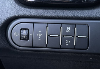 Подержанный автомобиль Kia Ceed Wagon 2020 года (13 фото)