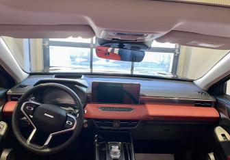 Новый Haval Jolion 2025 (9 фото)