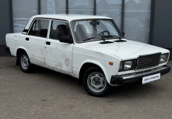 Подержанный автомобиль LADA (ВАЗ) 2107 2010 года (3 фото)