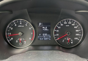 Подержанный автомобиль Kia Rio Hatchback 2018 года (12 фото)