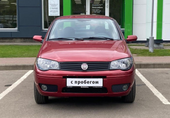 Подержанный автомобиль Fiat Albea 2011 года (2 фото)