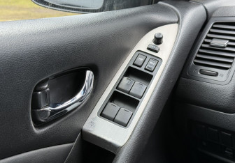 Подержанный автомобиль Nissan Murano Suv 2010 года (14 фото)