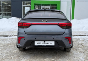 Подержанный автомобиль Kia Rio Sedan 2017 года (6 фото)