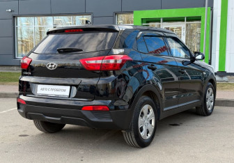 Подержанный автомобиль Hyundai Creta 2019 года (5 фото)