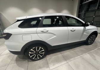 Подержанный автомобиль LADA (ВАЗ) Vesta Wagon 2024 года (5 фото)