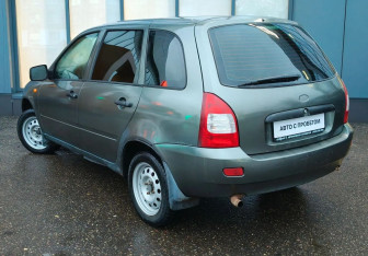 Подержанный автомобиль LADA (ВАЗ) Kalina Wagon 2010 года (8 фото)