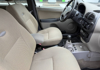 Подержанный автомобиль LADA (ВАЗ) Kalina Wagon 2012 года (10 фото)